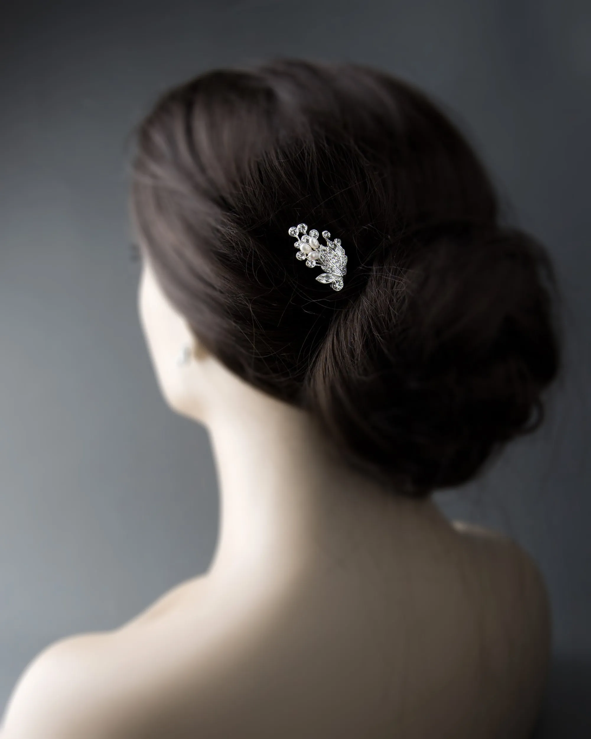 Ivory Cultured Pearls and Crystal Leaves Hair Pin