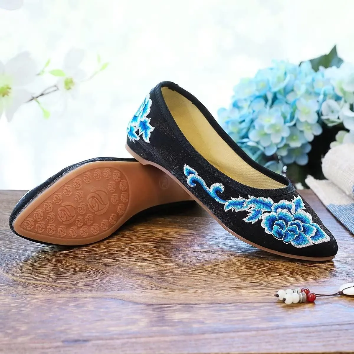 LUXINYU Women's Slip on Flats,Traditional Chinese Style Embroidered Round Toe Ballet Flats Shoes